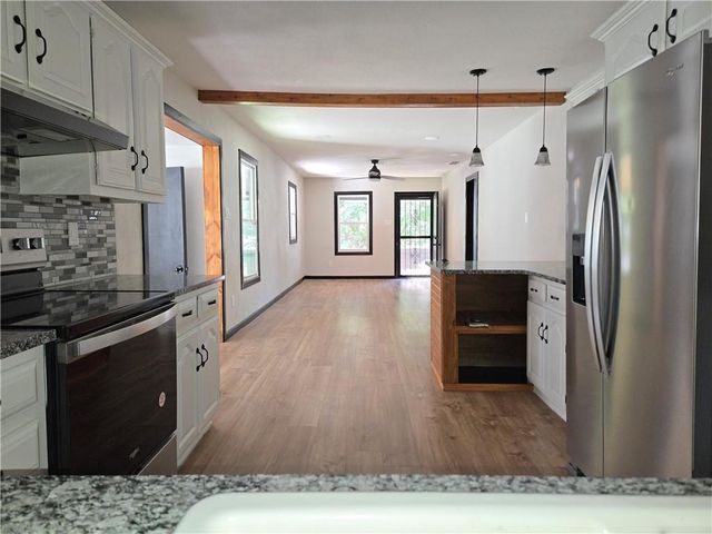 806 W 2nd Street, Pittsburg, KS 66762