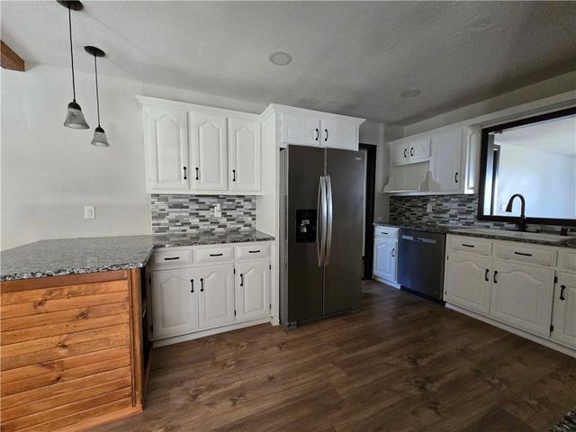 806 W 2nd Street, Pittsburg, KS 66762