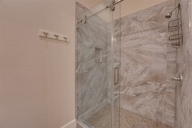 217 Arabian Road, Waxahachie, TX 75165