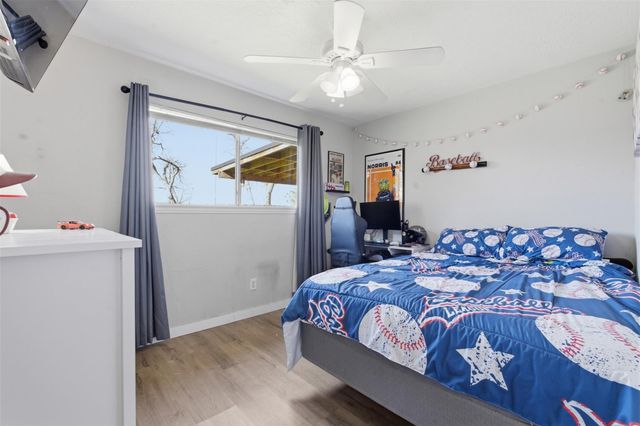 437 E 2nd Street, Deer Park, TX 77536