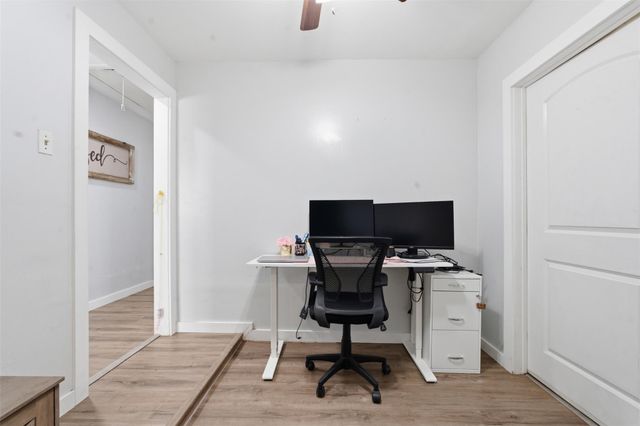 437 E 2nd Street, Deer Park, TX 77536