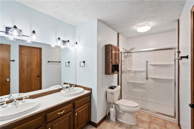 3029 Majestic Drive, Independence, KS 67301