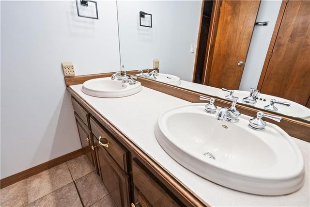 3029 Majestic Drive, Independence, KS 67301