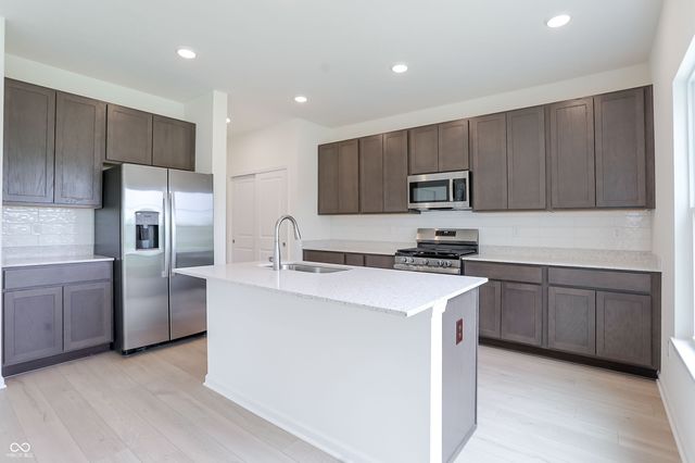 8609 Meadowlands Court, Plainfield, IN 46168