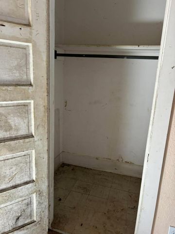 4311 Bernardo De Galvez Avenue, Galveston, TX 77550