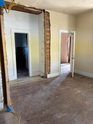 4311 Bernardo De Galvez Avenue, Galveston, TX 77550