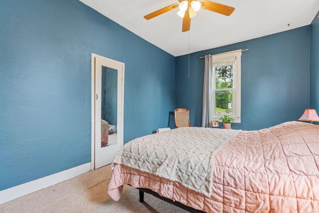 1054 N Seminary Street, Roanoke, IN 46783