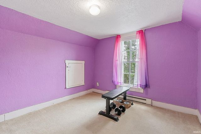 1054 N Seminary Street, Roanoke, IN 46783