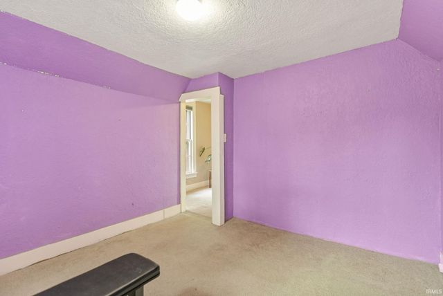 1054 N Seminary Street, Roanoke, IN 46783