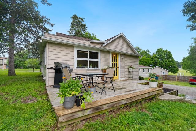 1054 N Seminary Street, Roanoke, IN 46783