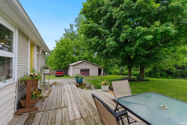 1054 N Seminary Street, Roanoke, IN 46783