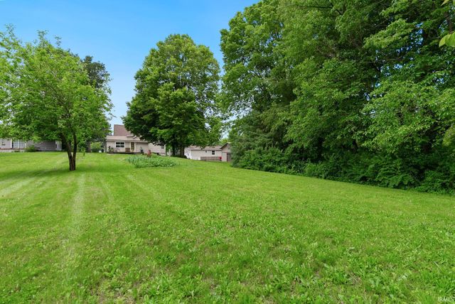1054 N Seminary Street, Roanoke, IN 46783