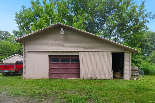 1054 N Seminary Street, Roanoke, IN 46783