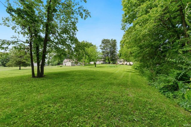 1054 N Seminary Street, Roanoke, IN 46783