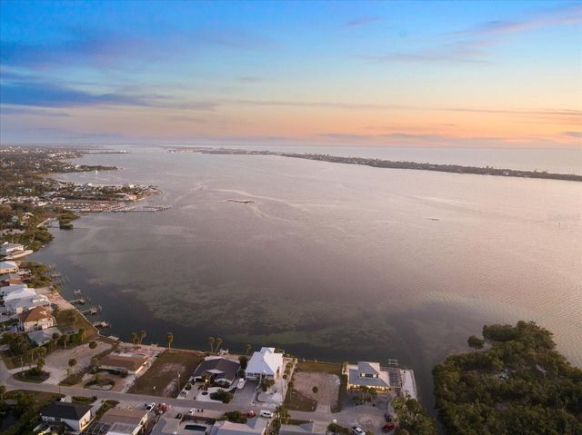 949 SUNCREST LANE, Englewood, FL 34223