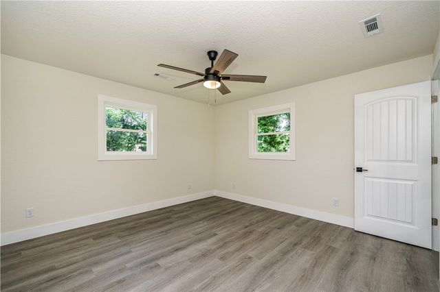 302 6th Street, Green Forest, AR 72638