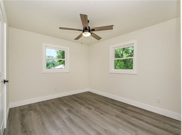 302 6th Street, Green Forest, AR 72638
