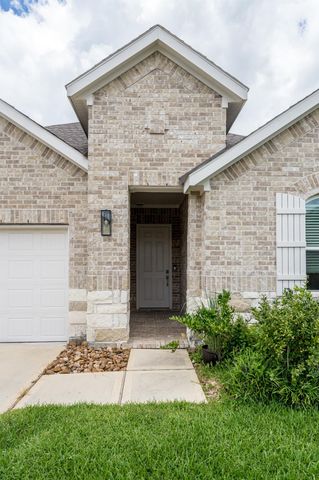 1565 Oakdale Crest Rd, Montgomery, TX 77316