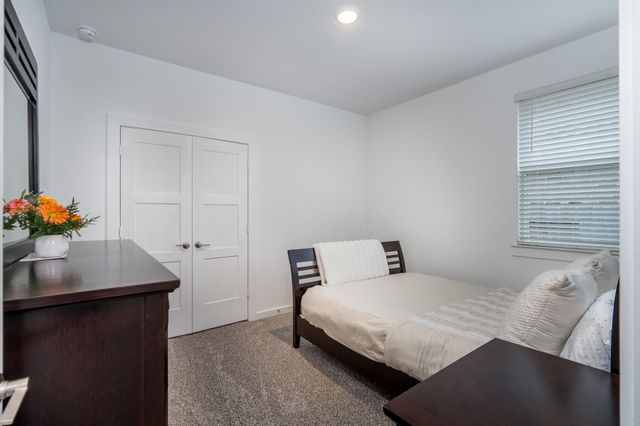 1565 Oakdale Crest Rd, Montgomery, TX 77316