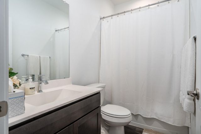 1565 Oakdale Crest Rd, Montgomery, TX 77316