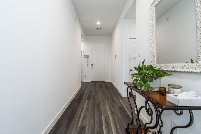 1565 Oakdale Crest Rd, Montgomery, TX 77316