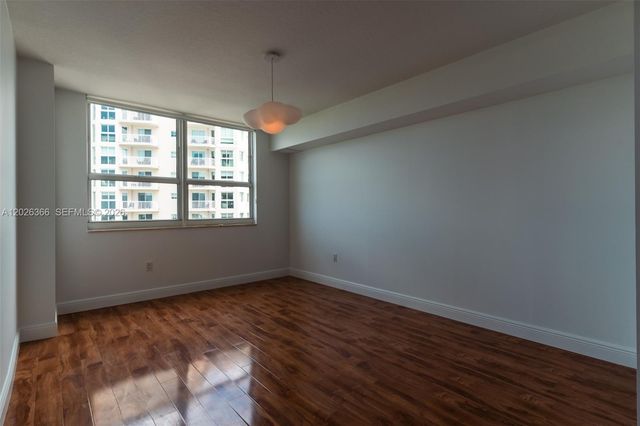 19501 W Country Club Dr 1603, Aventura, FL 33180