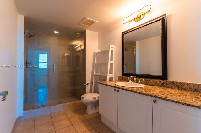 19501 W Country Club Dr 1603, Aventura, FL 33180
