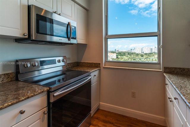 19501 W Country Club Dr 1603, Aventura, FL 33180