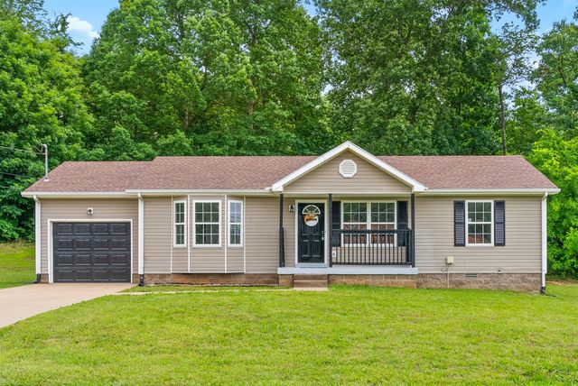 271 Golden Pond Ave, Oak Grove, KY 42262