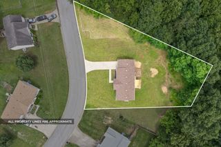 271 Golden Pond Ave, Oak Grove, KY 42262