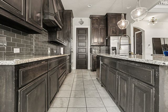 504 Stillwater Drive, Waxahachie, TX 75165