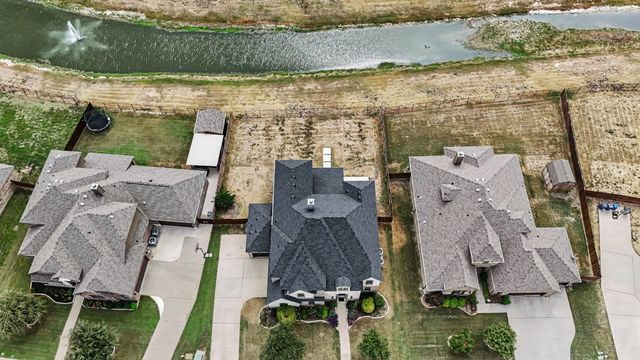 504 Stillwater Drive, Waxahachie, TX 75165