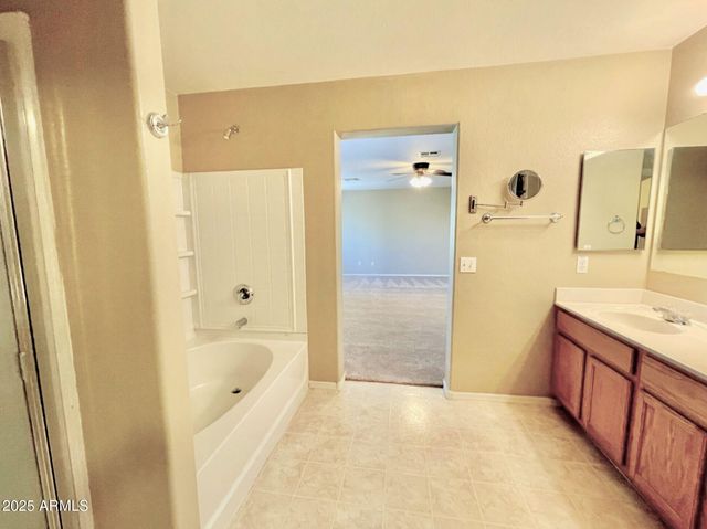 1704 E Renegade Trail, San Tan Valley, AZ 85143