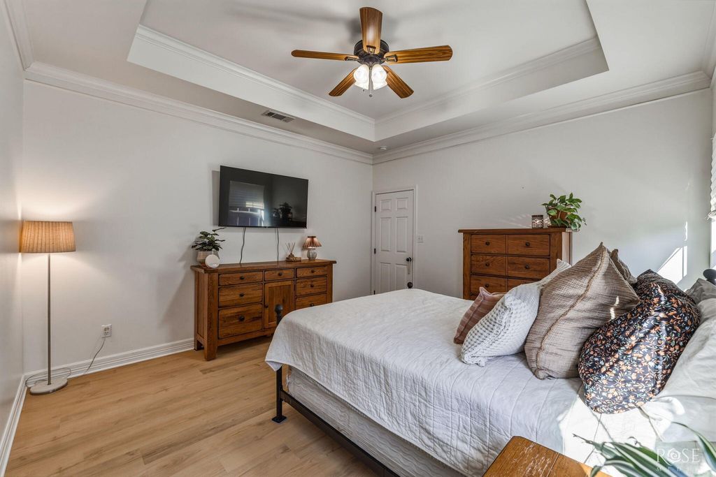 Image 17 of property listing at 3933 Margaret Lane, San Angelo, TX 76904