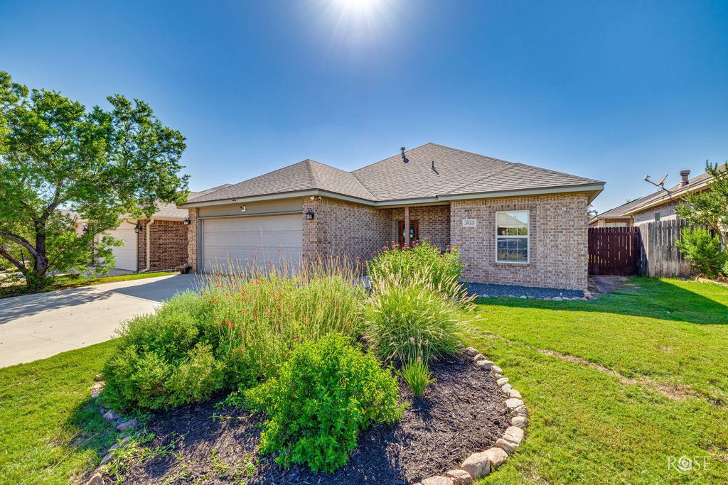 Image 2 of property listing at 3933 Margaret Lane, San Angelo, TX 76904
