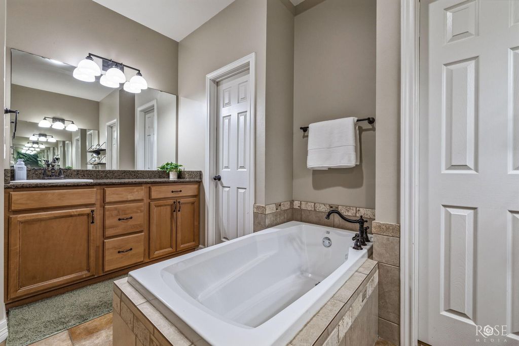 Image 20 of property listing at 3933 Margaret Lane, San Angelo, TX 76904
