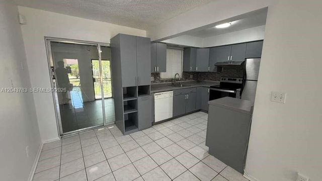 5425 NW 16th Court 0, Lauderhill, FL 33313