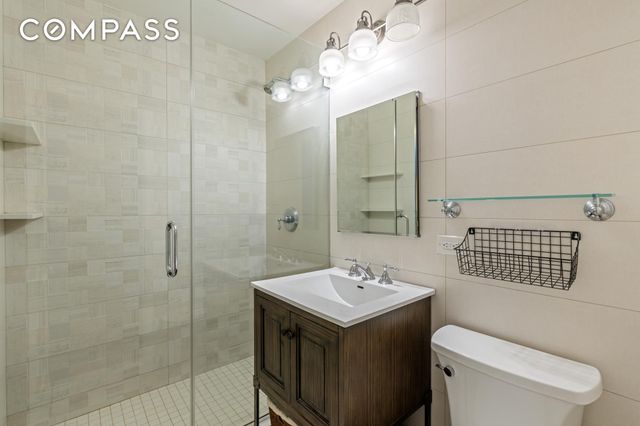 345 E 73rd Street 11KL, New York City, NY 10021