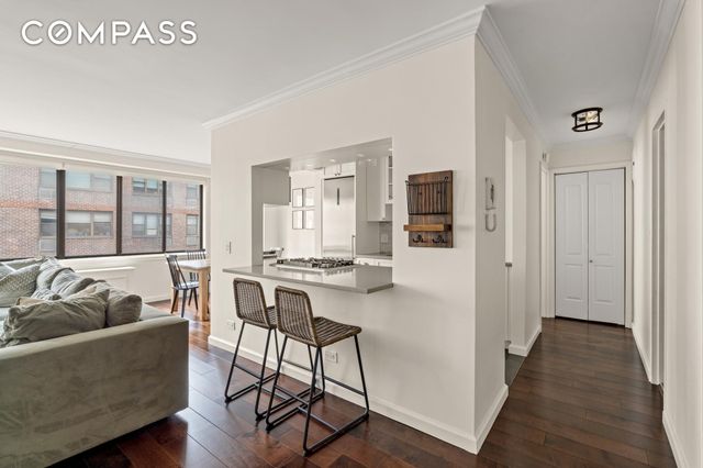 345 E 73rd Street 11KL, New York City, NY 10021