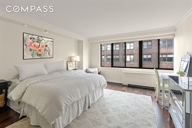 345 E 73rd Street 11KL, New York City, NY 10021