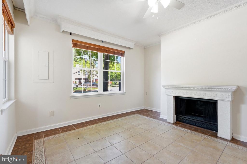 Image 11 of property listing at 4753 RIVER VALLEY WAY #56, Bowie, MD 20720