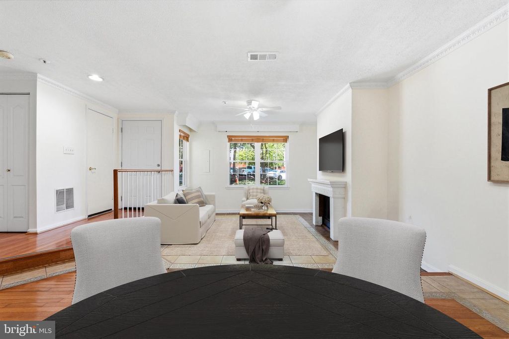 Image 5 of property listing at 4753 RIVER VALLEY WAY #56, Bowie, MD 20720
