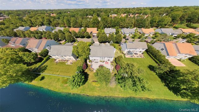 38 Hamlet Woods Drive, Saint James, NY 11780