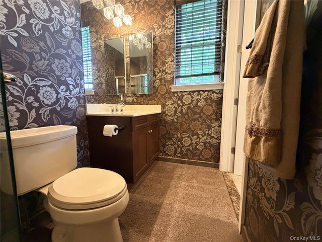 38 Hamlet Woods Drive, Saint James, NY 11780