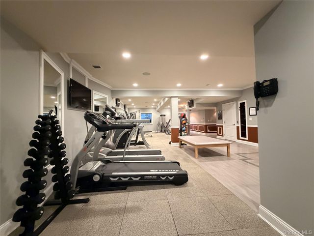 38 Hamlet Woods Drive, Saint James, NY 11780