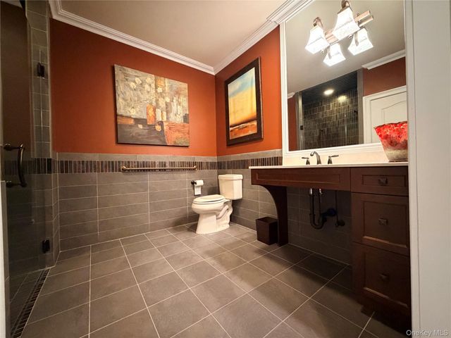 38 Hamlet Woods Drive, Saint James, NY 11780