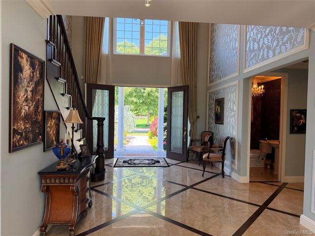 38 Hamlet Woods Drive, Saint James, NY 11780