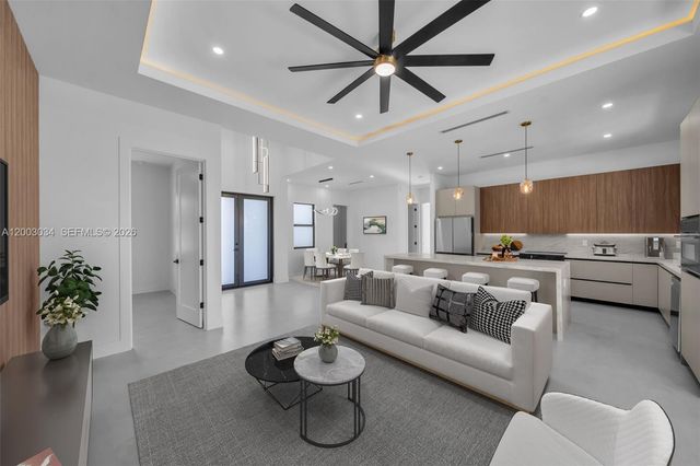 1055 Embers PKWY W, Cape Coral, FL 33993