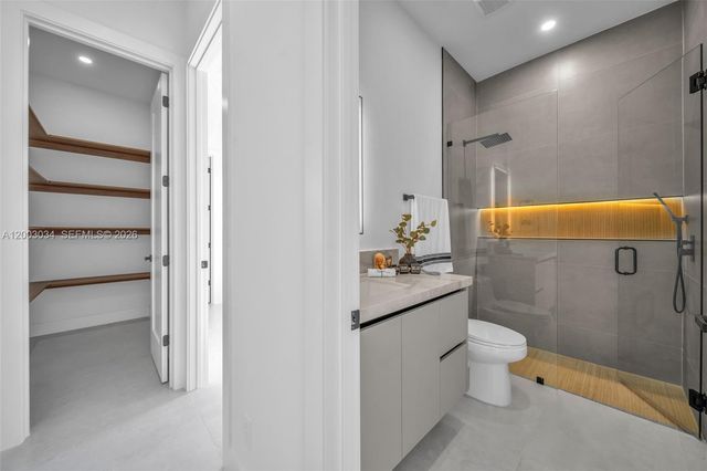 1055 Embers PKWY W, Cape Coral, FL 33993