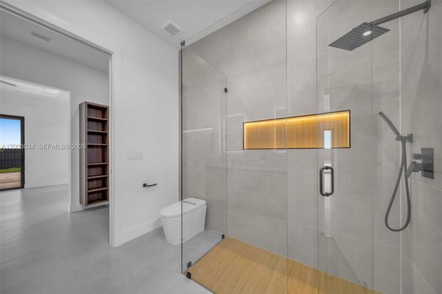 1055 Embers PKWY W, Cape Coral, FL 33993